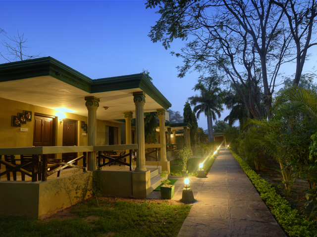 Tigers Den Resort in Bandhavgarh