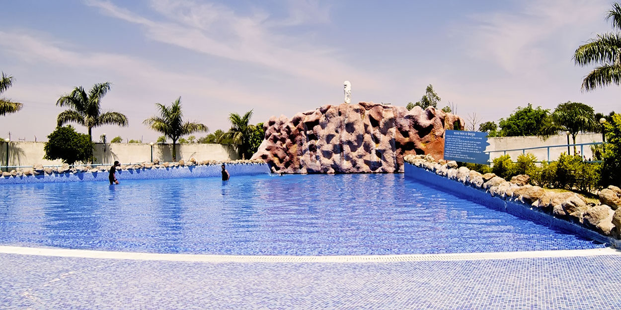 Crescent Resort Sehore